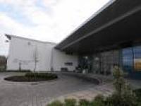 Holiday Inn entrance